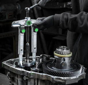 Dlaczego warto zainwestować w ściągacze Kukko i jakie wybrać?